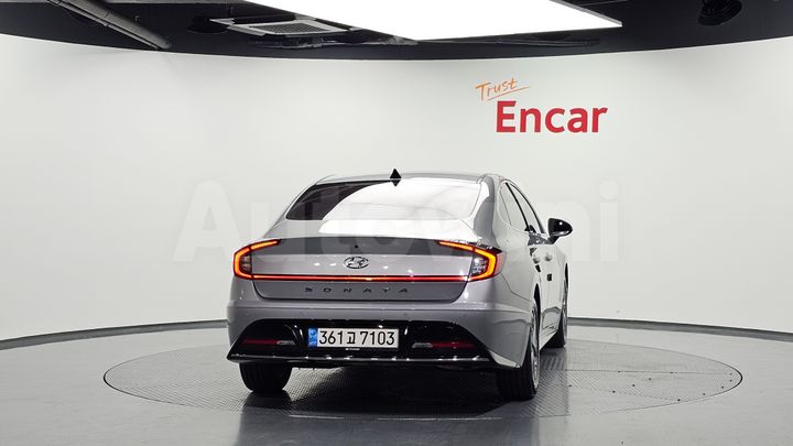 Hyundai Sonata 2023 — 4
