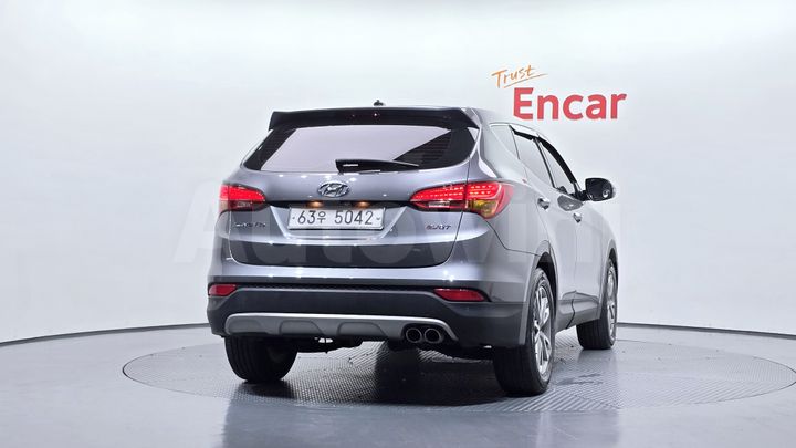 Hyundai SantaFe 2015 — 4