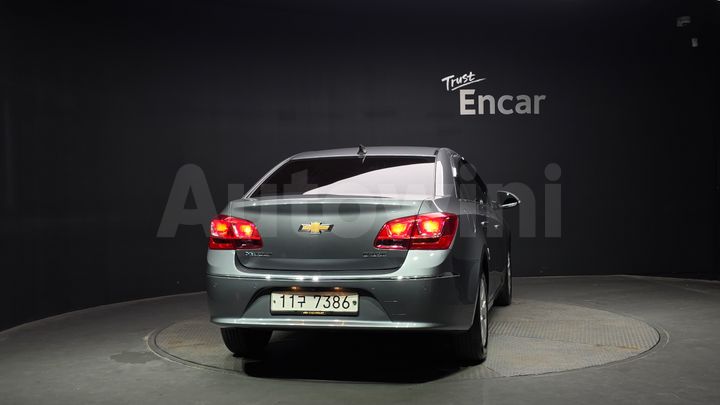 Chevrolet Cruze 2015 — 3