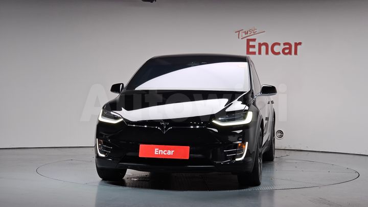 Tesla Model X 2020 — 3