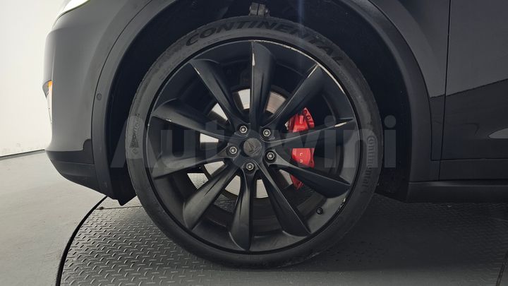 Tesla Model X 2020 — 5