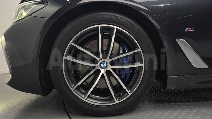 BMW 5 Series 2021 — 5