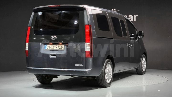 Hyundai Staria 2022 — 3