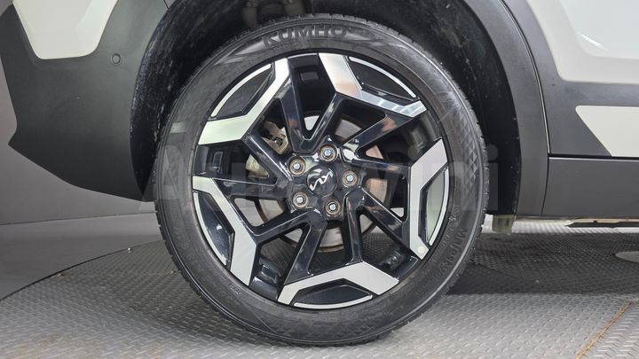 Kia Seltos 2023 — 5