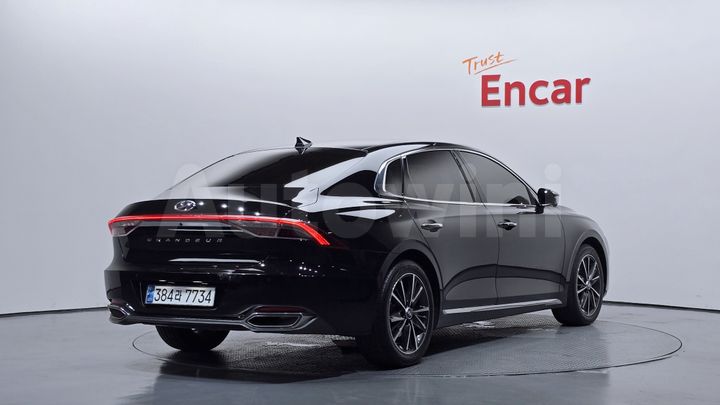 Hyundai Grandeur 2022 — 2