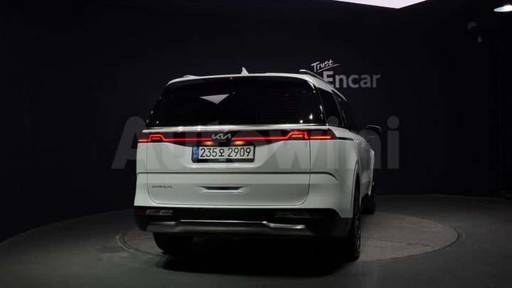 Kia Carnival 2023 — 3