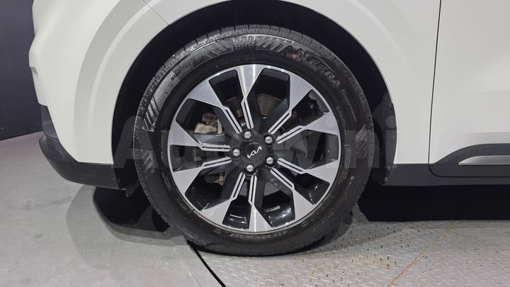 Kia Carnival 2023 — 4