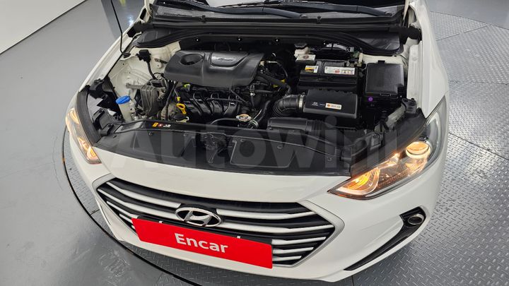 Hyundai Avante 2018 — 5