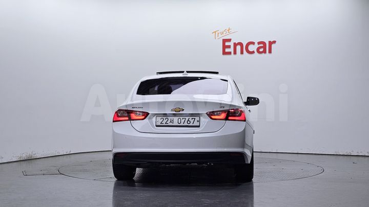 Chevrolet Malibu 2017 — 4