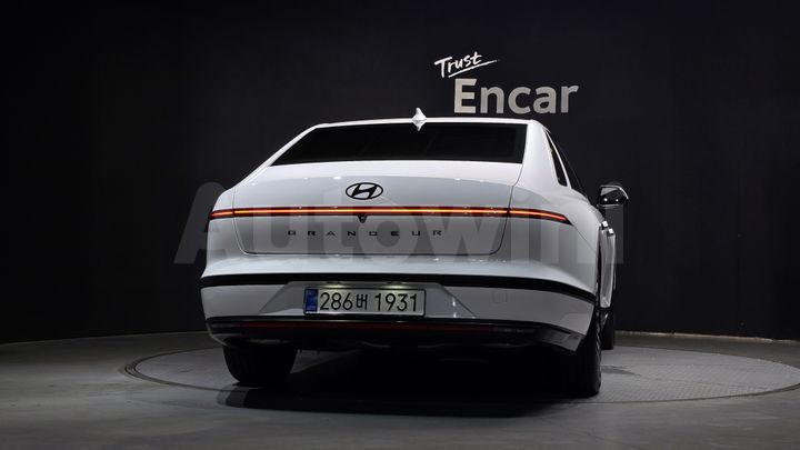Hyundai Grandeur 2026 — 4