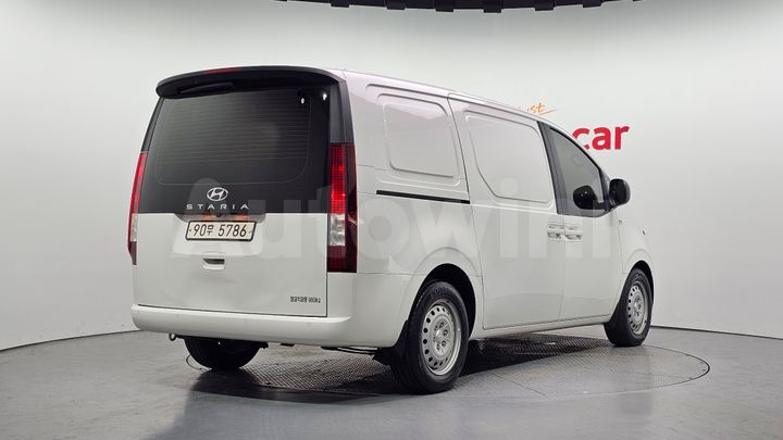 Hyundai Staria 2022 — 2