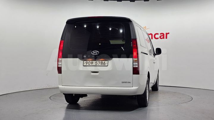 Hyundai Staria 2022 — 4
