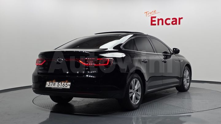 Renault SM6 2016 — 2