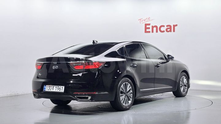 Kia K7 2019 — 2