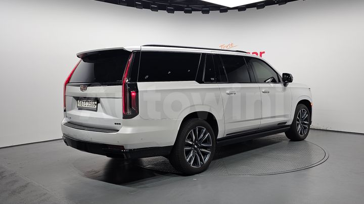 Cadillac Escalade 2023 — 3