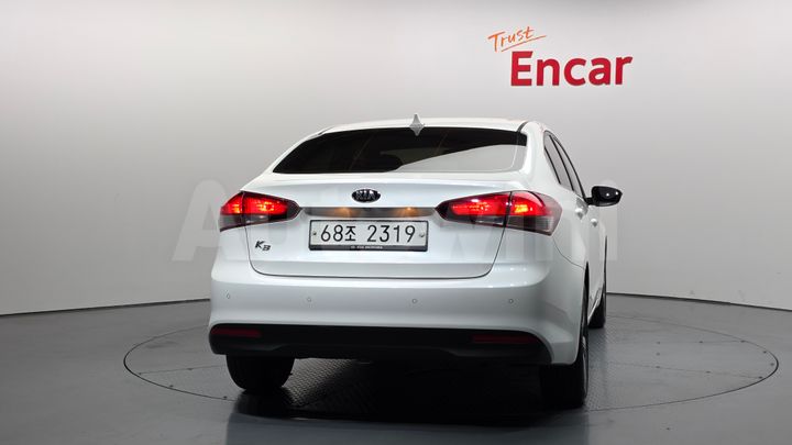 Kia K3 2018 — 4