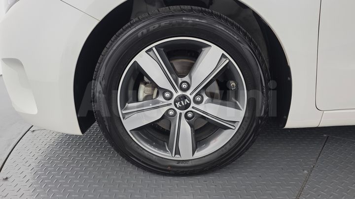 Kia K3 2018 — 5