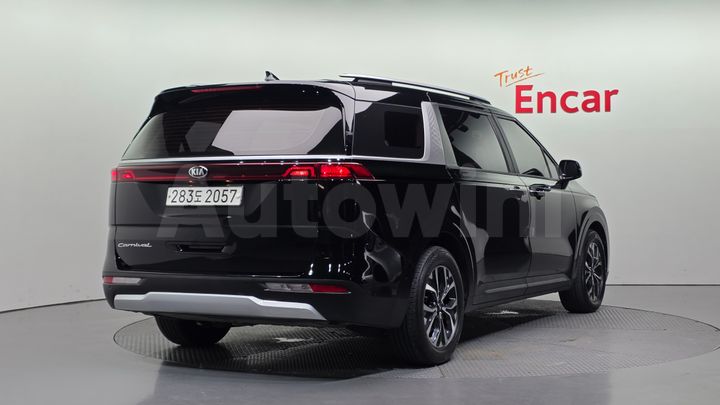 Kia Carnival 2021 — 2