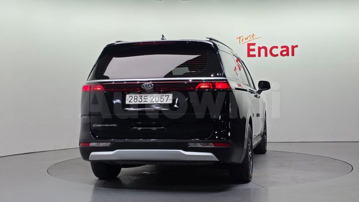 Kia Carnival 2021 — 4