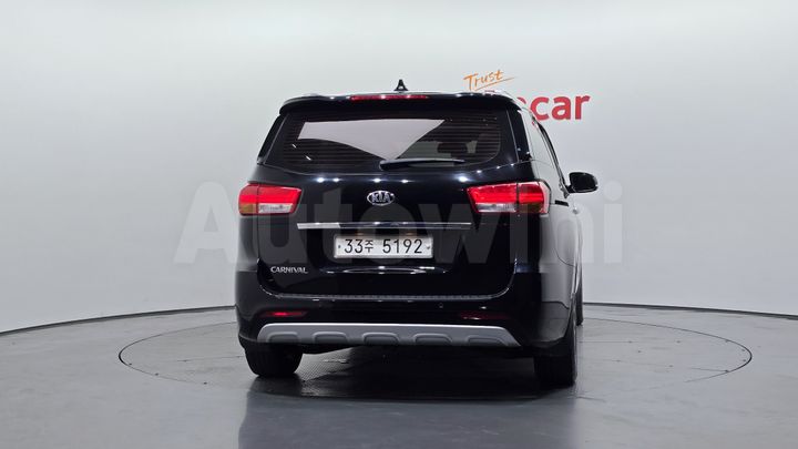 Kia Carnival 2016 — 4