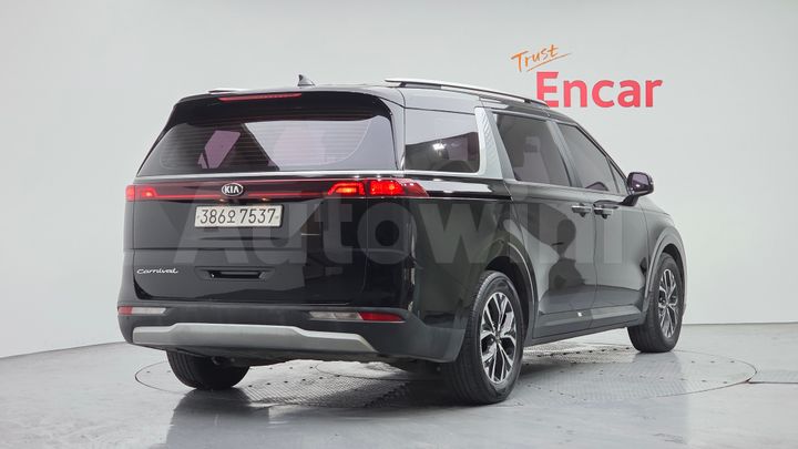 Kia Carnival 2021 — 2