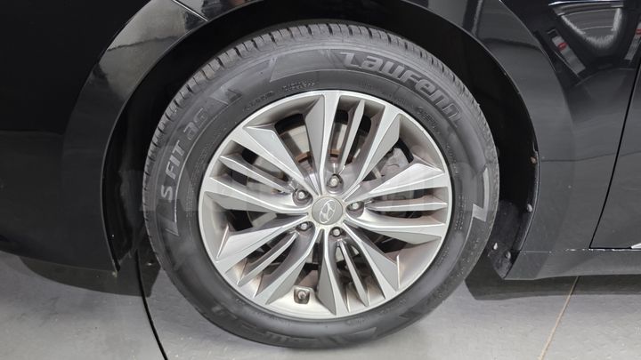 Hyundai Grandeur 2015 — 5