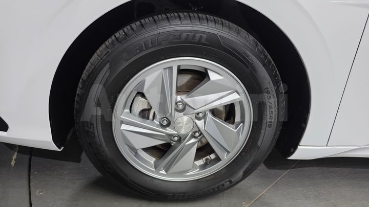 Hyundai Avante 2024 — 5