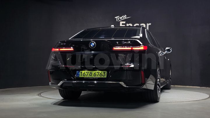 BMW 7 Series 2025 — 4