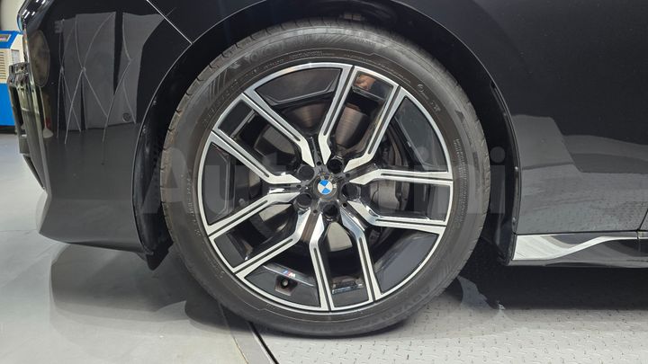 BMW 7 Series 2025 — 5