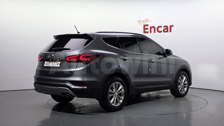 Hyundai SantaFe 2017 — 2