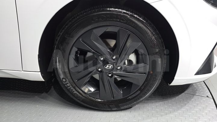 Hyundai Avante 2023 — 5