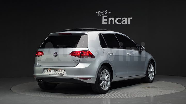 Volkswagen Golf 2015 — 2