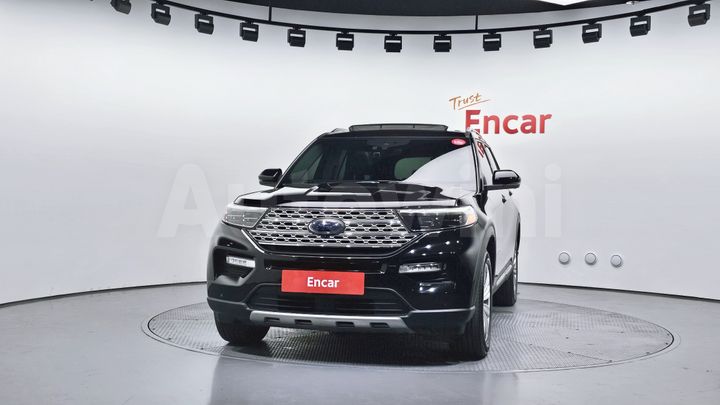 Ford Explorer 2022 — 3