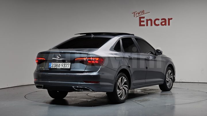 Volkswagen Jetta 2021 — 2