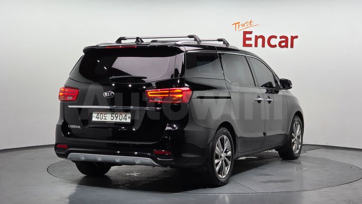 Kia Carnival 2019 — 2