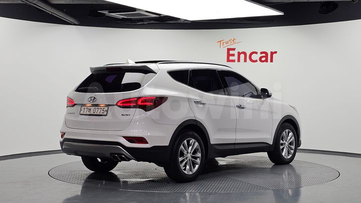 Hyundai SantaFe 2016 — 2