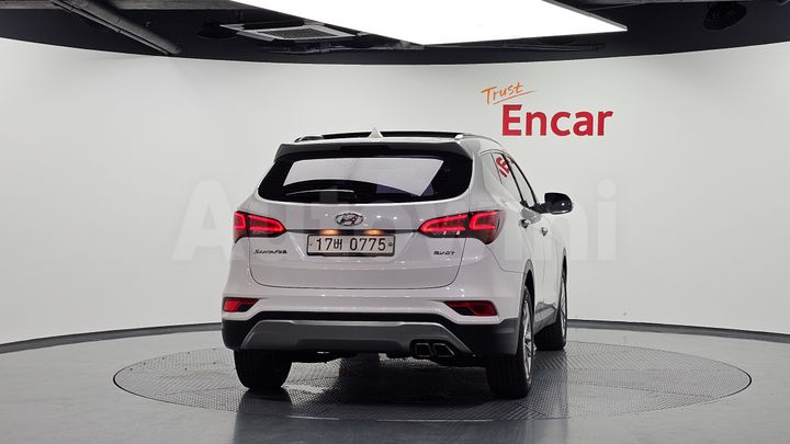 Hyundai SantaFe 2016 — 4