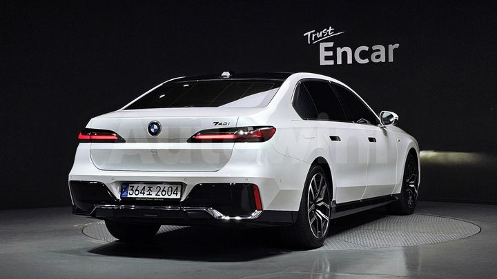 BMW 7 Series 2023 — 2