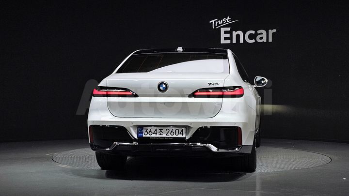 BMW 7 Series 2023 — 4
