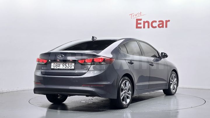 Hyundai Avante 2018 — 2