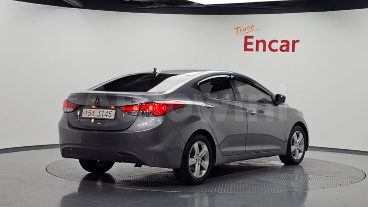 Hyundai Avante 2014 — 2