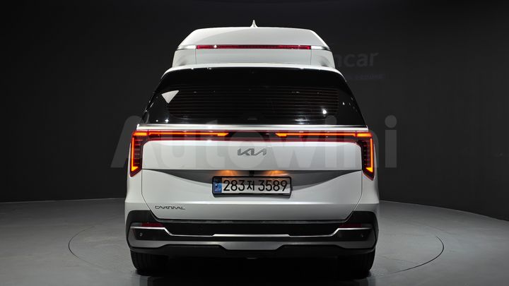 Kia Carnival 2024 — 5