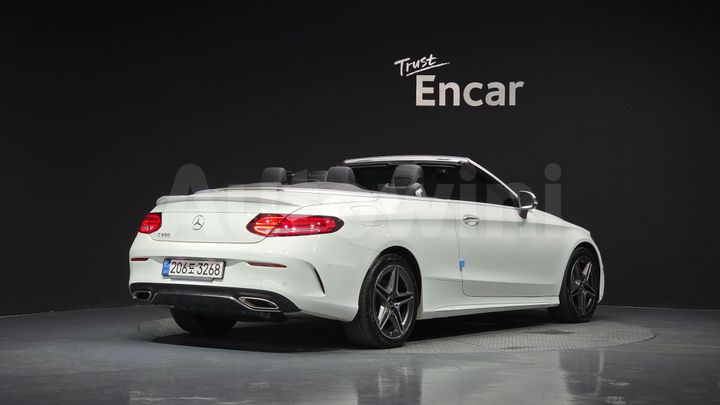 Mercedes-Benz C Class 2022 — 2