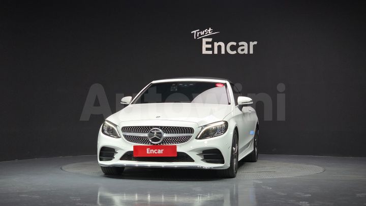 Mercedes-Benz C Class 2022 — 3
