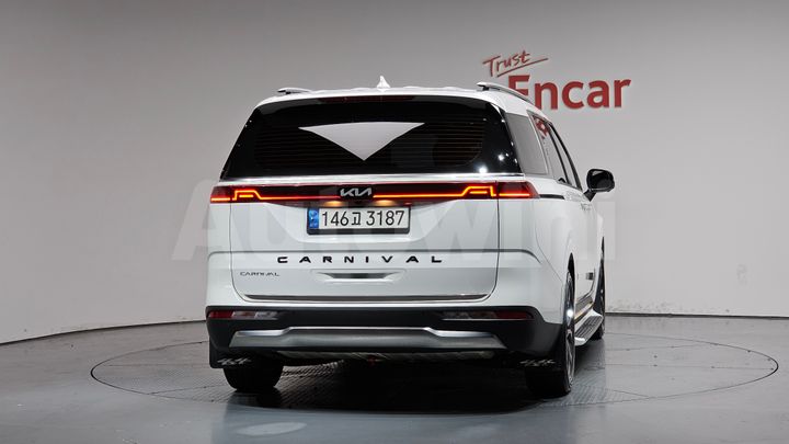 Kia Carnival 2022 — 4