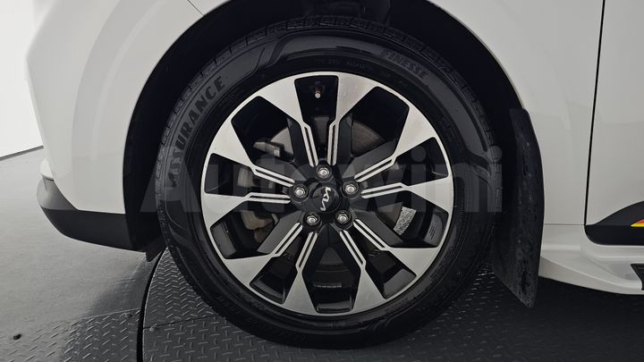 Kia Carnival 2022 — 5