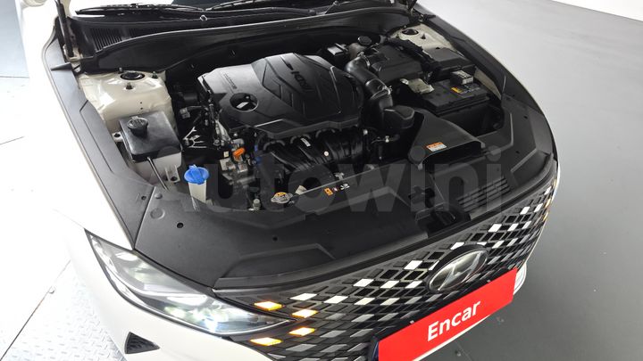 Hyundai Grandeur 2022 — 5