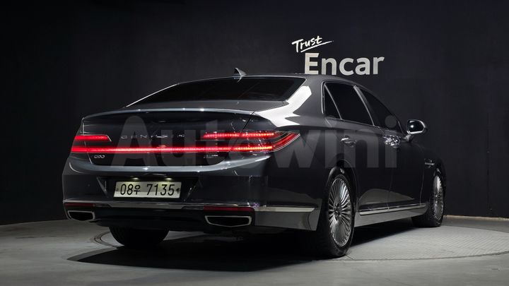 Genesis G90 2019 — 2