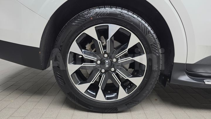 Kia Carnival 2021 — 4