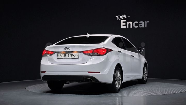 Hyundai Avante 2014 — 4